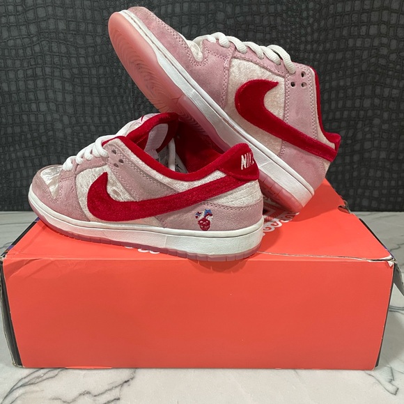 Nike Dunk Low Pro Cherry
Blossom trainers #nike - Picture 1 of 8